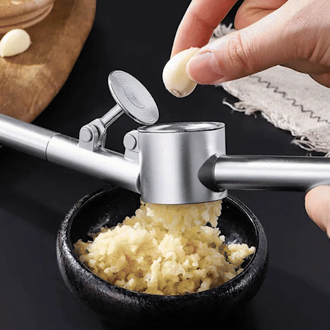 Stainless_Steel_Garlic_Press_Peeler_Cleaning_Brush