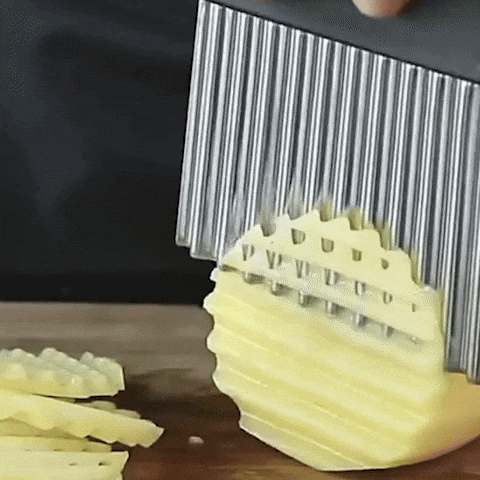 Coupe Légumes Ondulé | EasyCut™ EasyCut demonstration coupe pomme de terre - Cuisinezchezvous.com