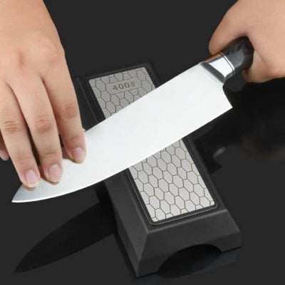 Aiguiseur couteau  une base anti-dérapant  Cuisiezchezvous.com