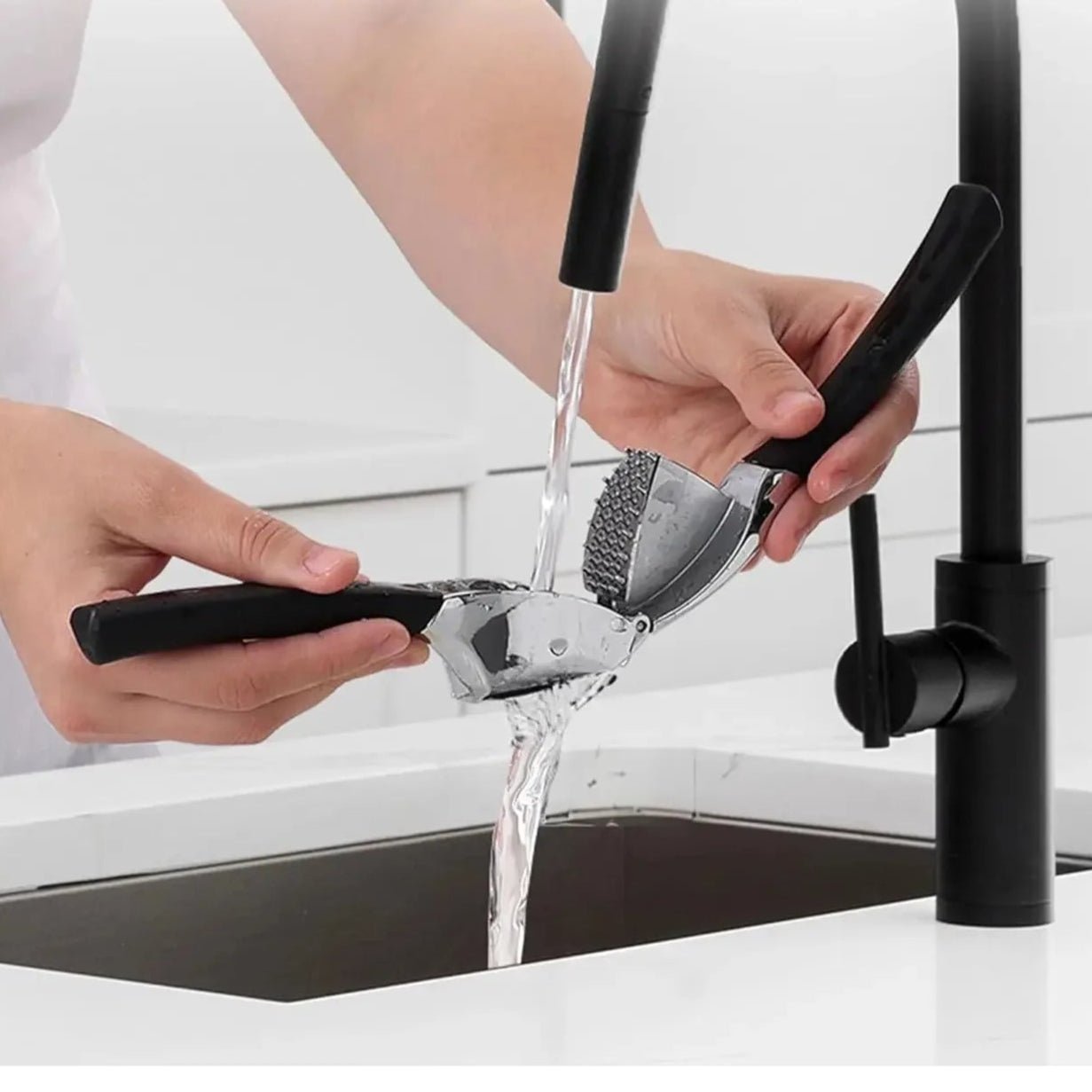 Presse - Ail Manuel | Broyeur Compact Garlic™ - Cuisinezchezvous.com