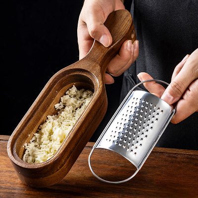 Râpe à Fromage ErgoSlice EasyCut™ | Acier Inox & Bois - Cuisinezchezvous.com