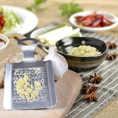 Râpe à gingembre inoxydable utilisation en cuisine asiatique - Cuisinezchezvous.com
